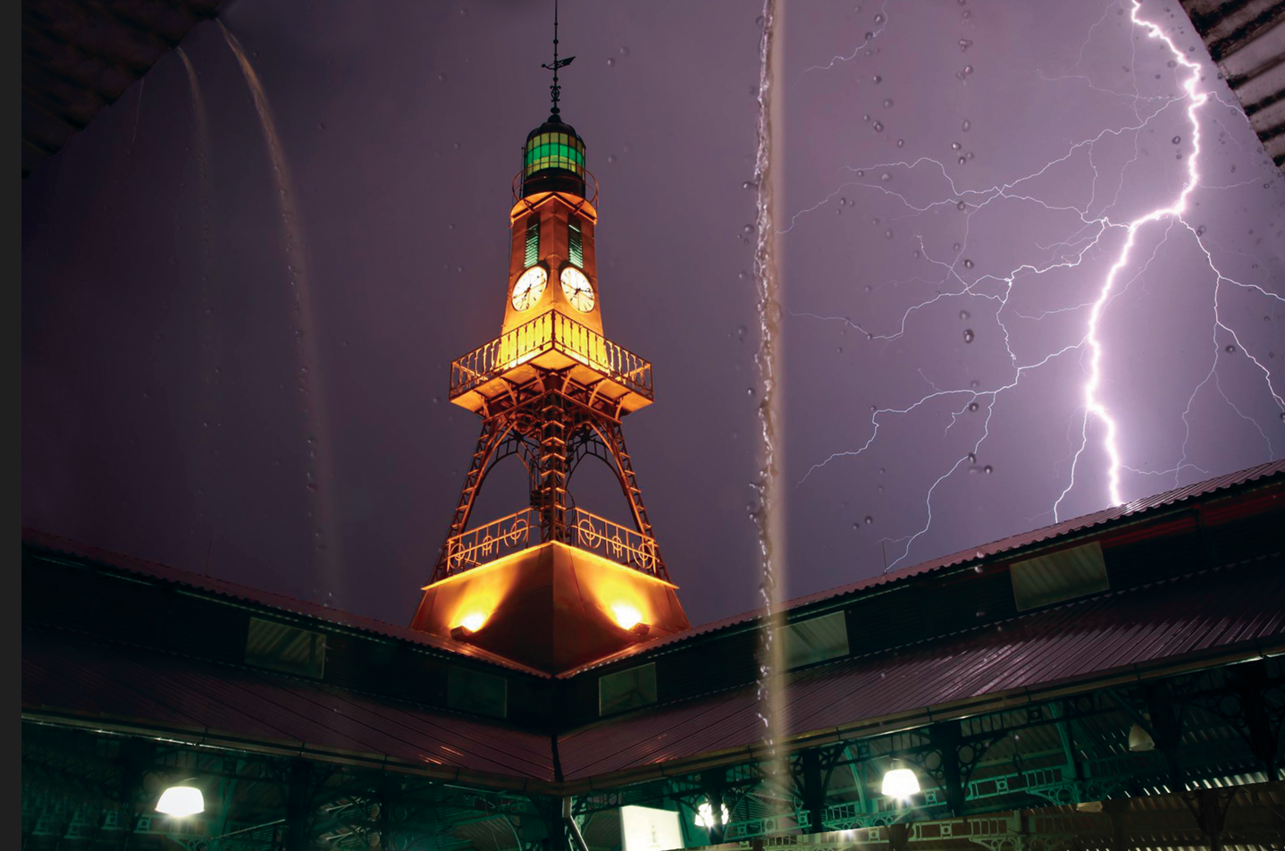 imagem: Fotografia da Semana: Raio e a Torre do Mercado Central